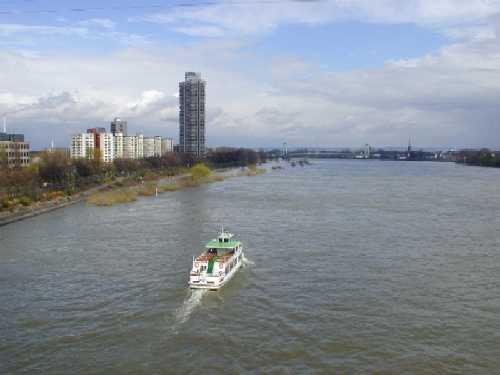 Rhein stromabw&auml;rts
